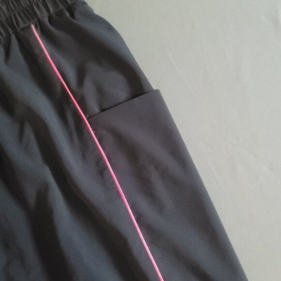 Smash + Tess x Barbie Jogger Pants Womens S Black Media Pockets Stretch Active - Picture 7 of 15